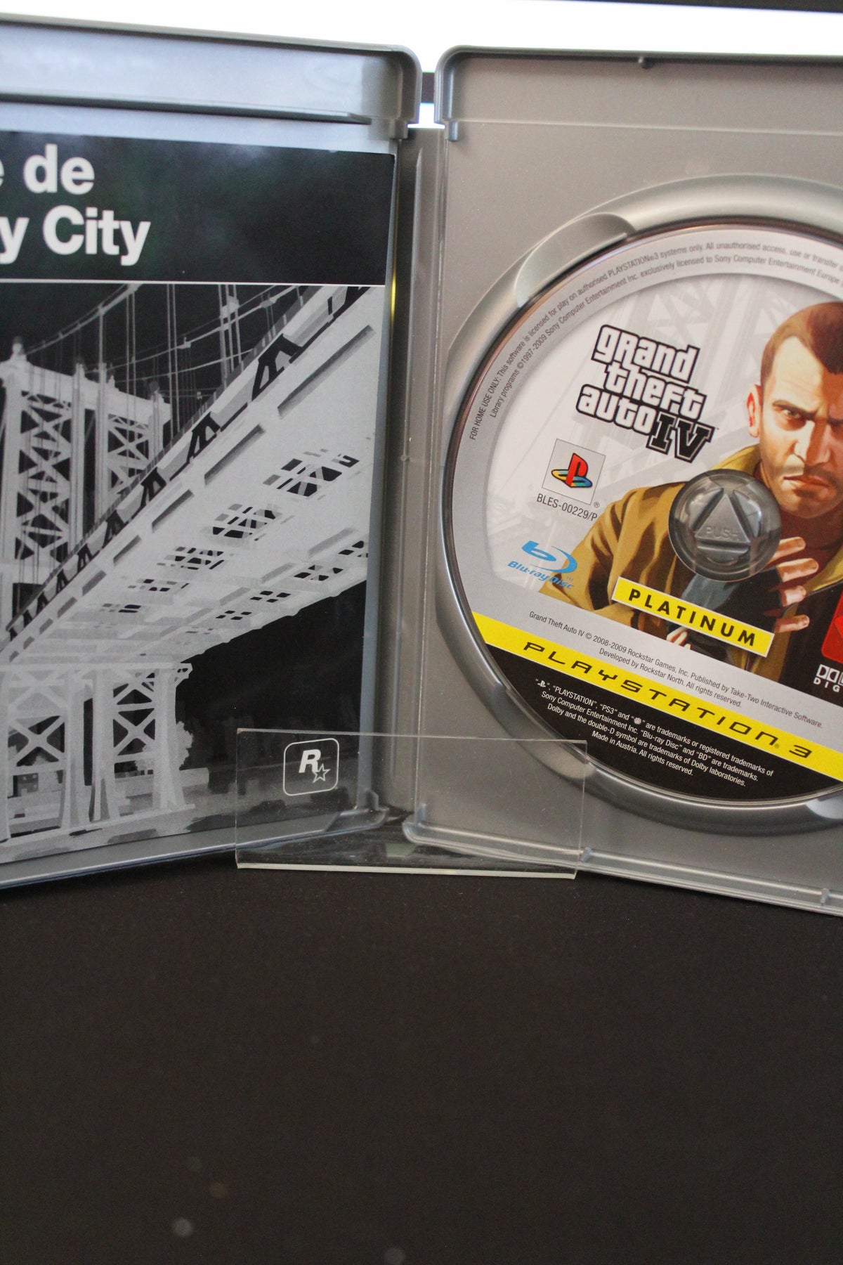Grand Theft Auto IV Platinum (PS3 PAL FR)