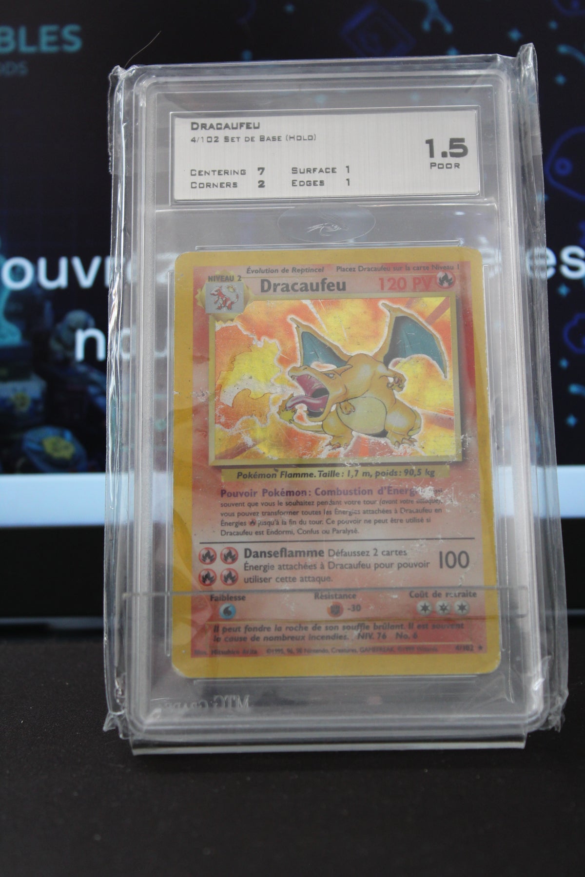 Dracaufeu (4/102) Holo Rare Set de Base MTG Grade 1.5 (Poor)