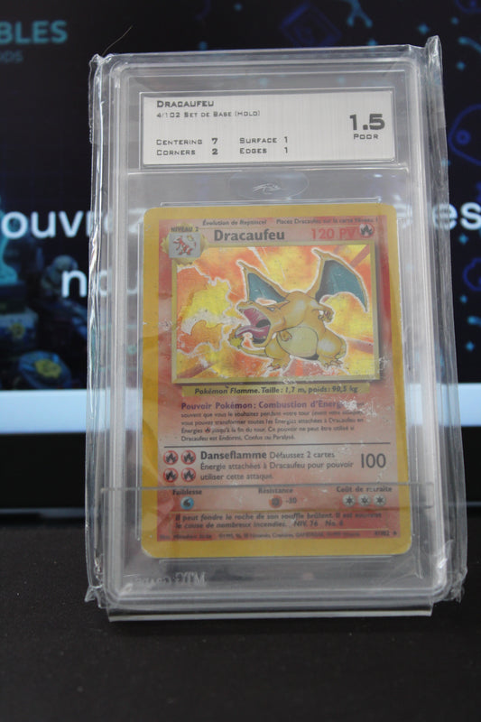 Dracaufeu (4/102) Holo Rare Set de Base MTG Grade 1.5 (Poor)